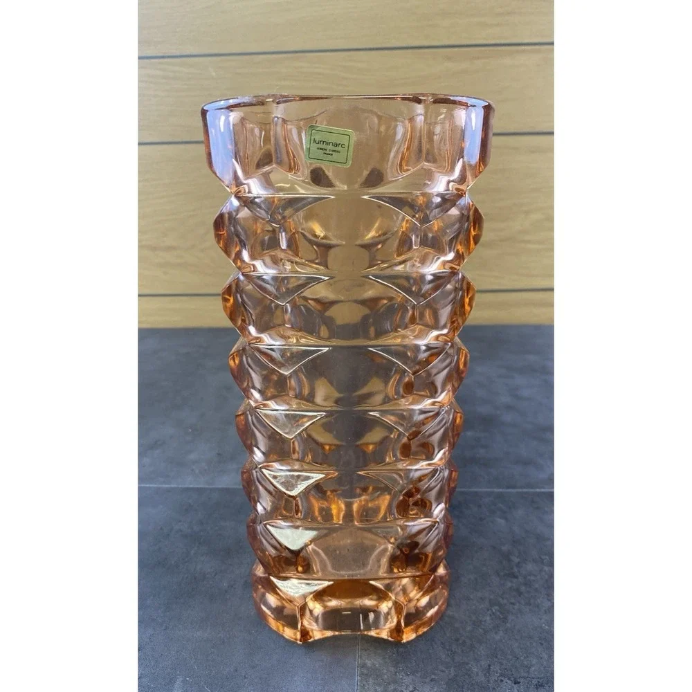 VTG Luminarc Peach/Pink Heavy Flower Vase Made in France/Signed Height 9.75 in